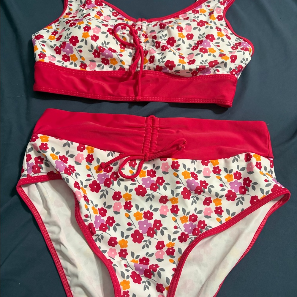 Floral Two-Piece Bikini Set in White and Bright Pink